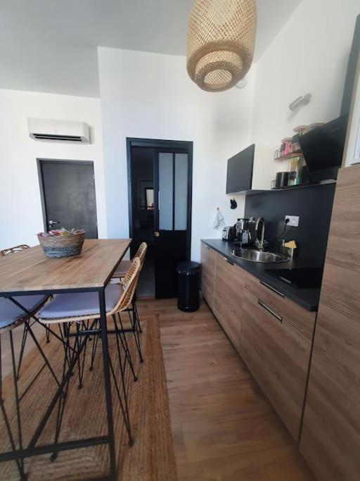 -Garrigue- Face A La Cite Medievale Studio Terrasse Classe 4☆ 카르카손 외부 사진